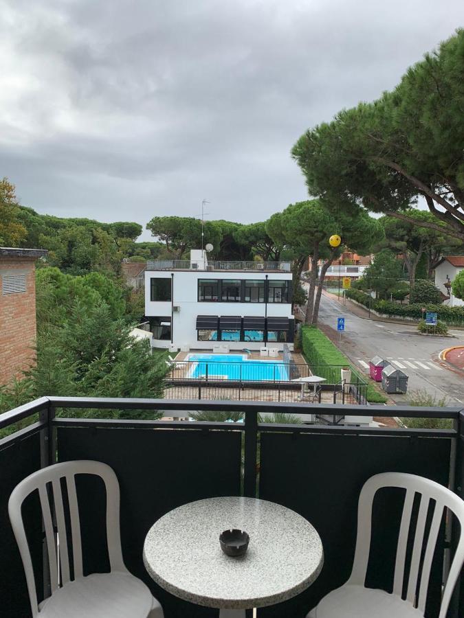 Hotel Logonovo Llido Degli Estensi Exteriör bild