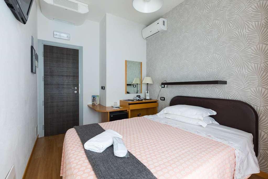 Hotel Logonovo Llido Degli Estensi Rum bild