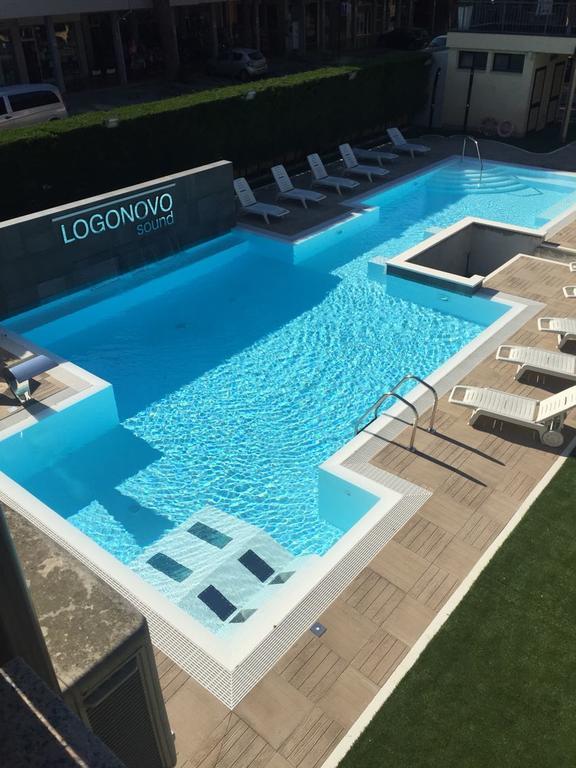 Hotel Logonovo Llido Degli Estensi Exteriör bild