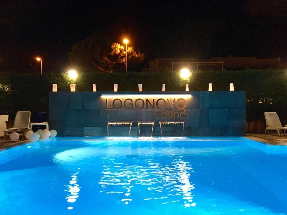 Hotel Logonovo Llido Degli Estensi Exteriör bild