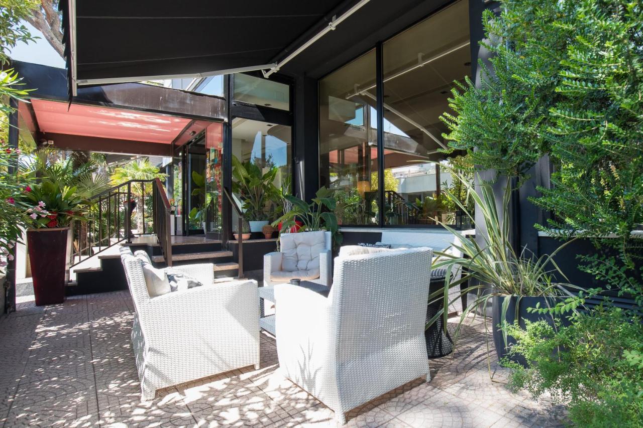 Hotel Logonovo Llido Degli Estensi Exteriör bild